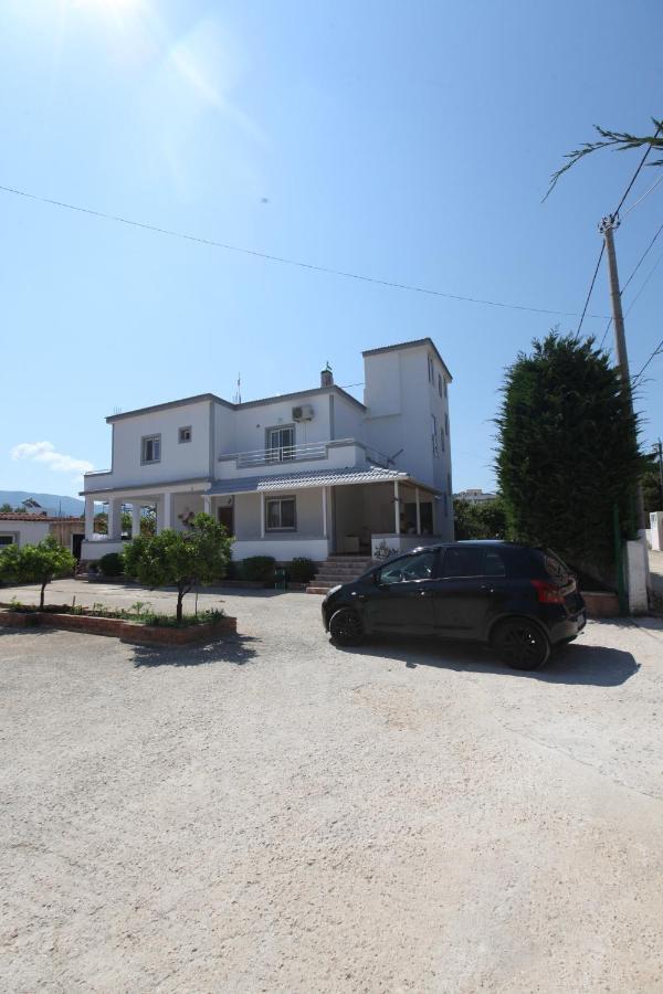 Villa Shehu Ксамил Екстериор снимка