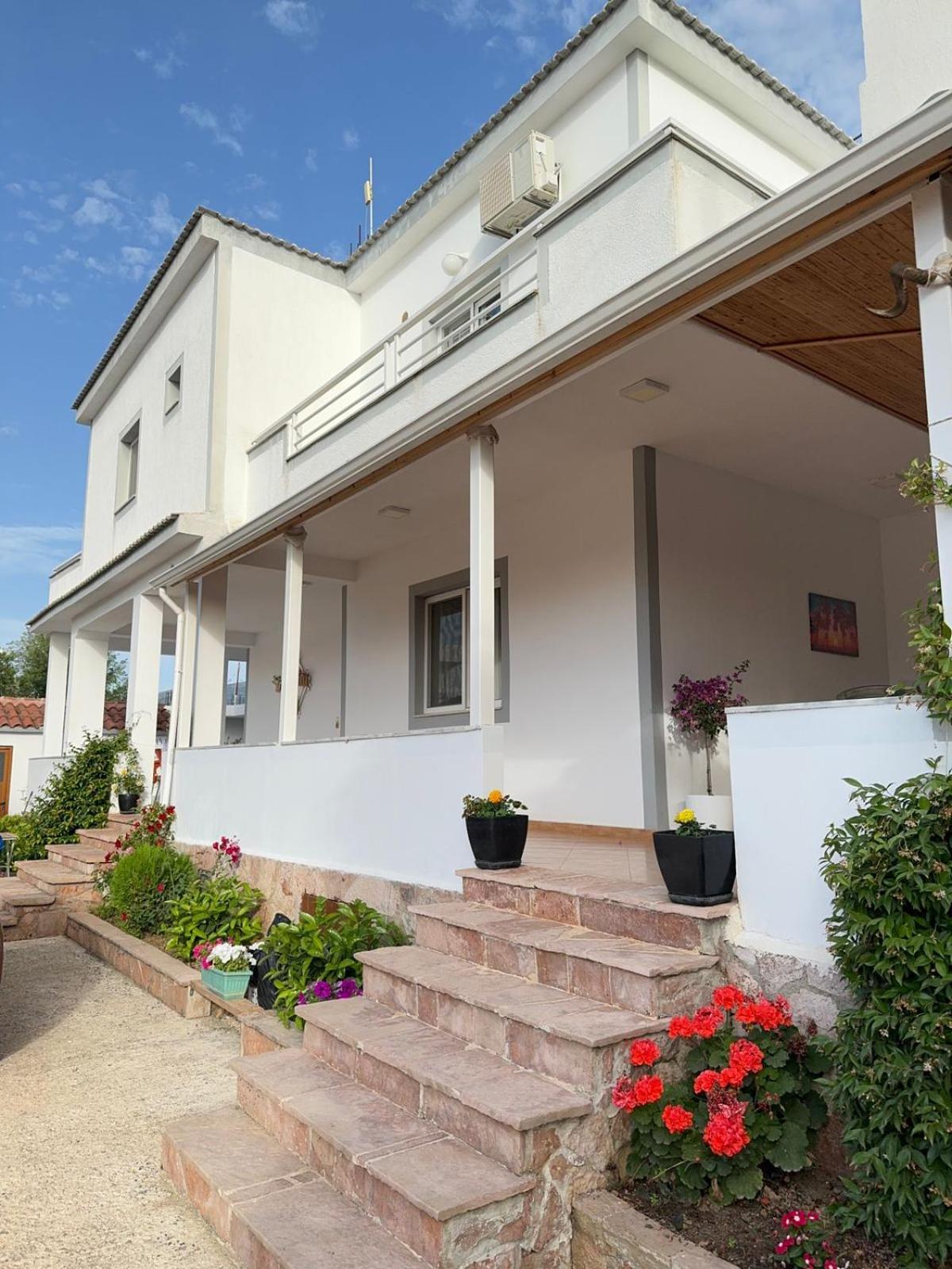Villa Shehu Ксамил Екстериор снимка