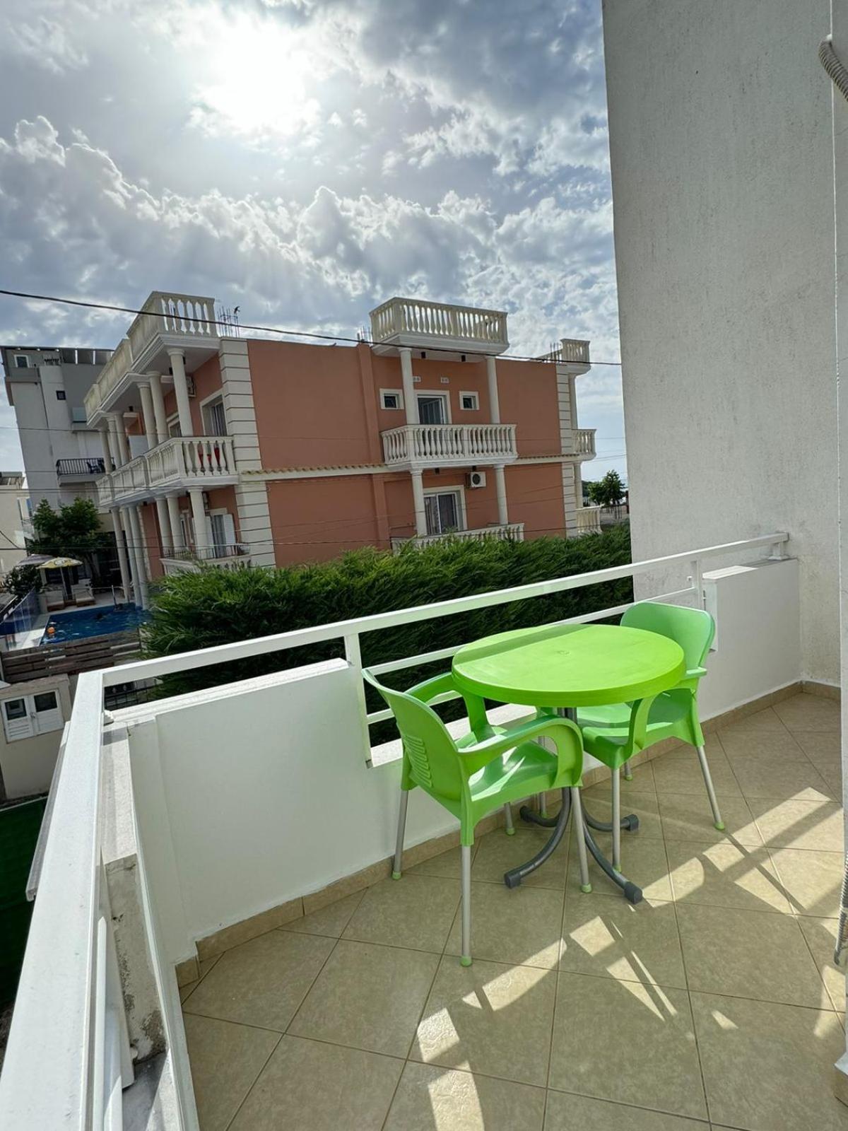 Villa Shehu Ксамил Екстериор снимка